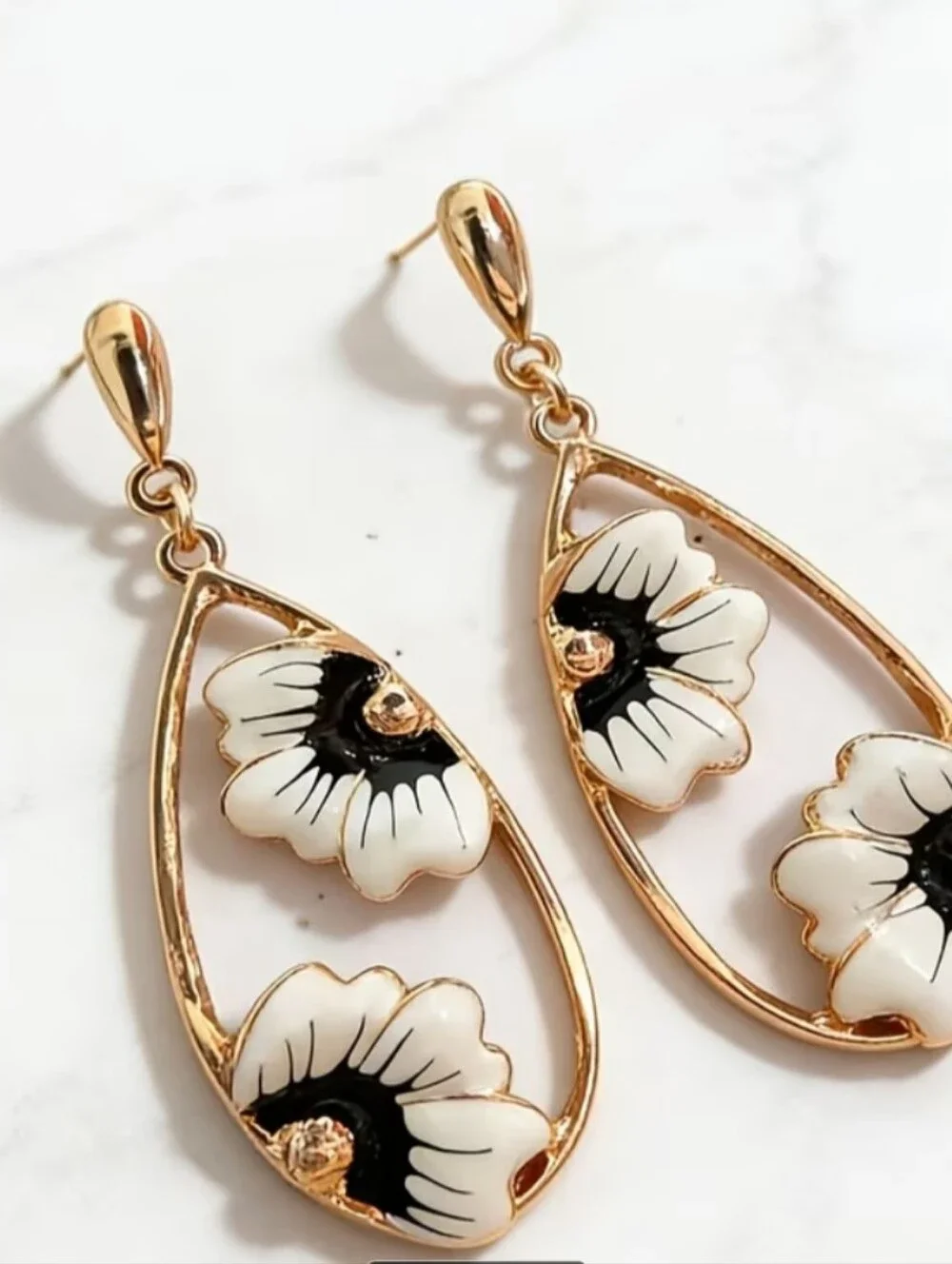 Gold Floral Teardrop Earrings White & Black Accent Flower Design NWT